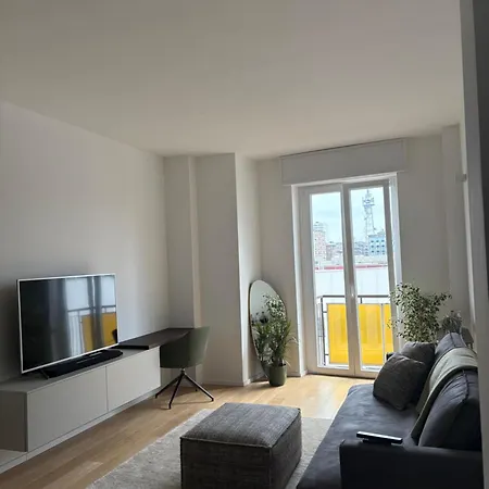 Ab Luxury Flat - City Life *